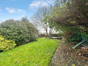 Photo 25- click for photo gallery